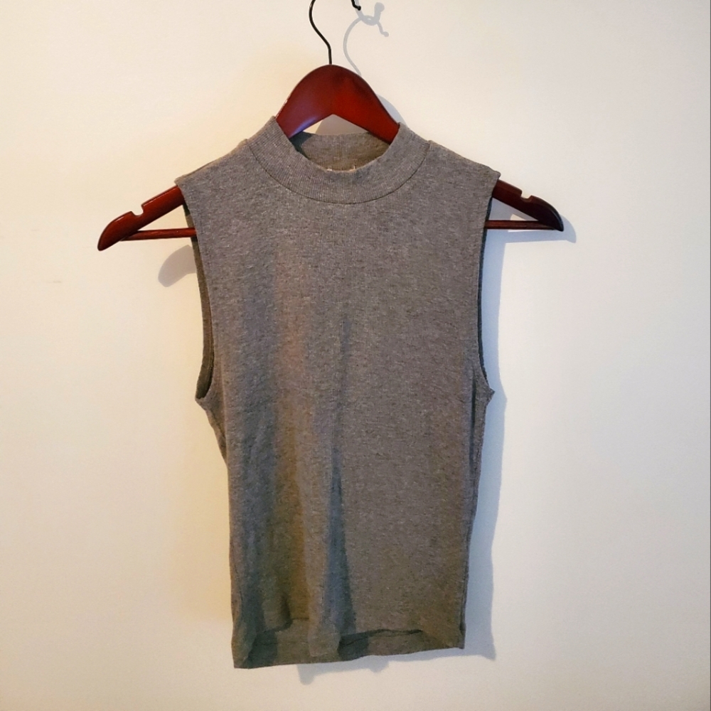 Mockneck tank